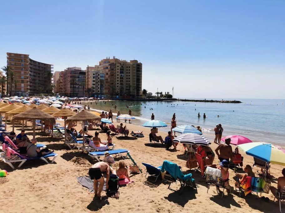 Apartamento Playa Cura Torrevieja Bagian luar foto