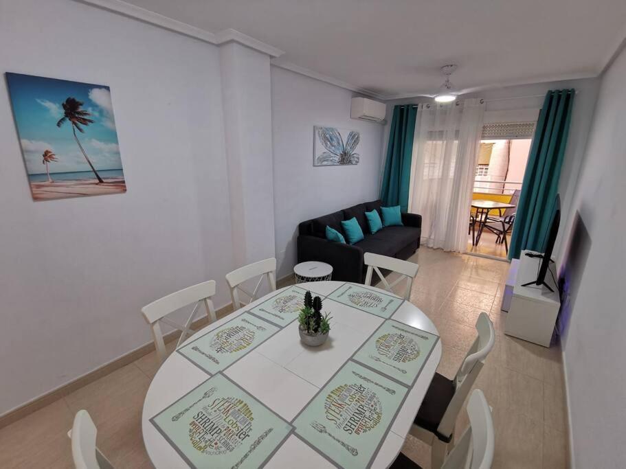 Apartamento Playa Cura Torrevieja Bagian luar foto