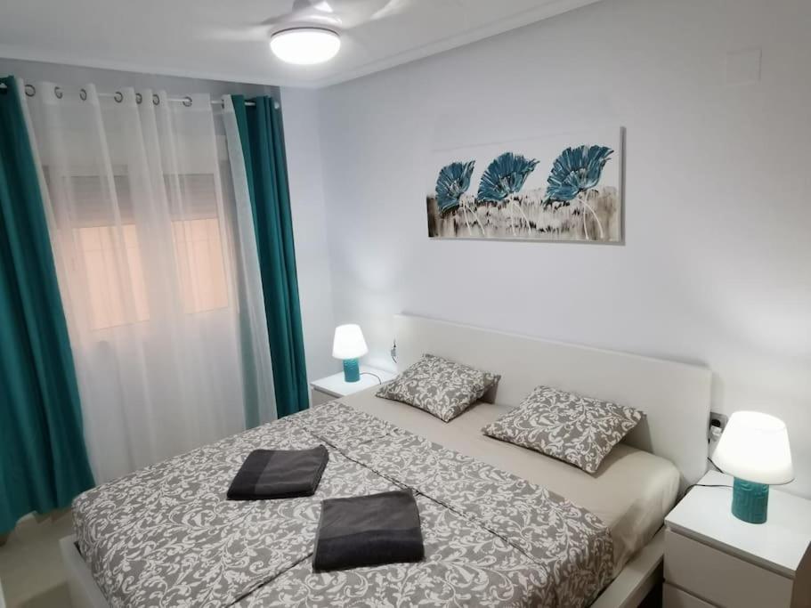 Apartamento Playa Cura Torrevieja Bagian luar foto